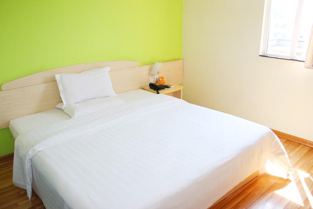 7Days Inn Bazhong Nanchi South Road Phoenix City الغرفة الصورة